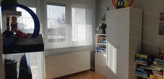 Eladó családi ház, Martfűn 79.5 M Ft, 4+1 szobás