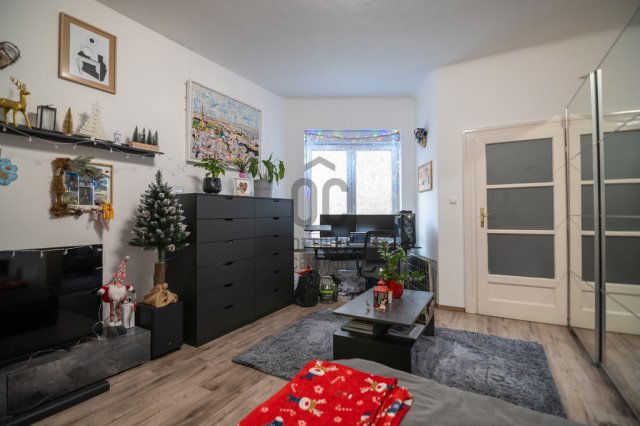 Eladó téglalakás, Budapesten, XII. kerületben 85 M Ft, 1 szobás