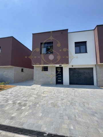 Eladó családi ház, Balatonlelleén 153 M Ft, 5 szobás