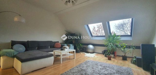 Eladó téglalakás, Szombathelyen 49.9 M Ft, 3 szobás