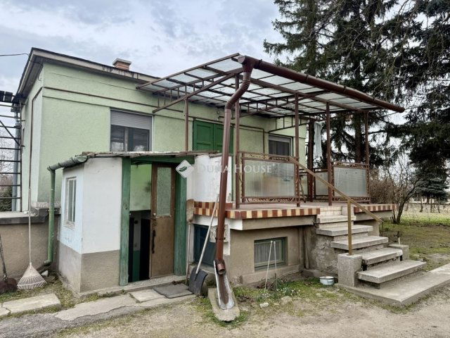 Eladó családi ház, Szigetújfalun 45 M Ft, 1 szobás