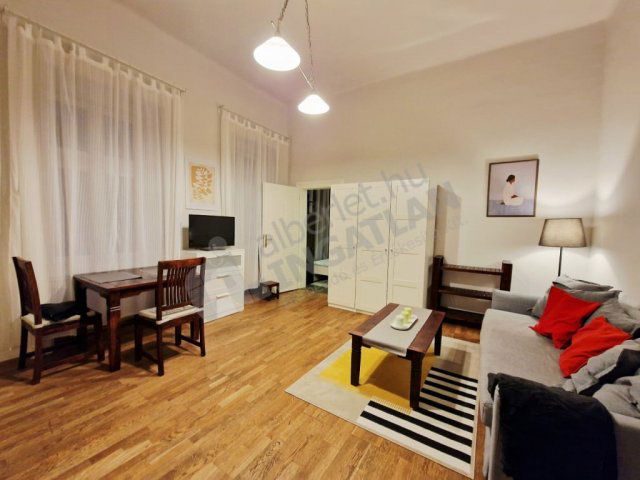 Kiadó téglalakás, albérlet, V. kerületben, Nagy Ignác utcában