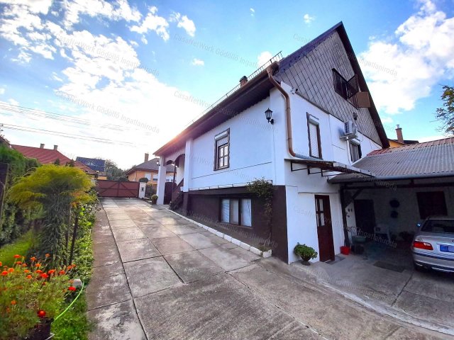 Eladó családi ház, Gödöllőn 109 M Ft, 4 szobás