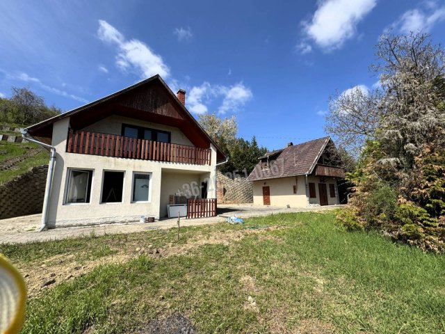 Eladó nyaraló, Báron 30 M Ft, 2+1 szobás / költözzbe.hu