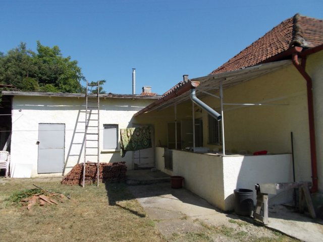 Eladó családi ház, Ózdon 12.5 M Ft, 3 szobás