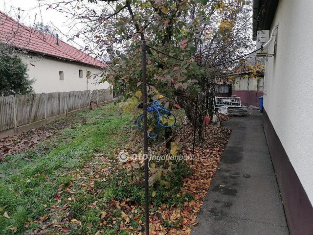 Eladó családi ház, Debrecenben 74.9 M Ft, 4 szobás