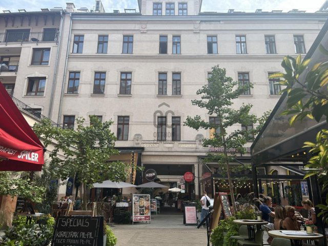Eladó téglalakás, Budapesten, V. kerületben 125 M Ft, 3 szobás