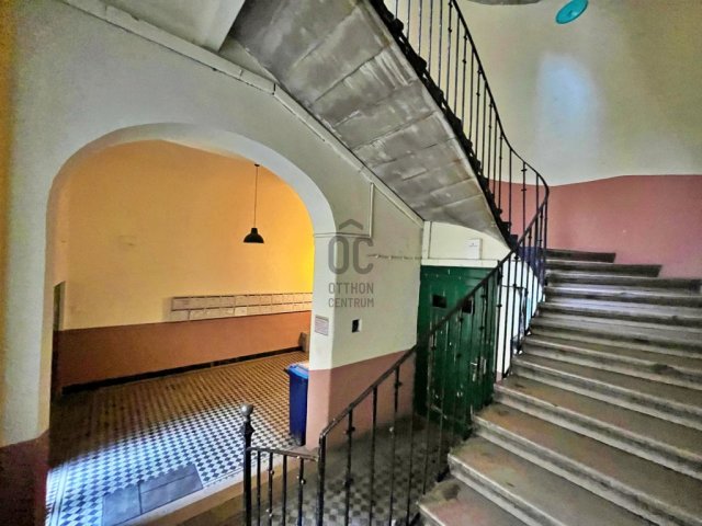 Eladó téglalakás, Budapesten, VI. kerületben 105 M Ft, 3 szobás