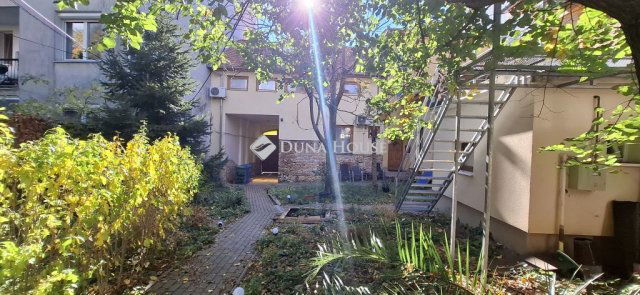 Eladó téglalakás, Pécsett 64.999 M Ft, 2 szobás