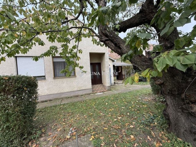 Eladó családi ház, Rumon 44.9 M Ft, 4 szobás