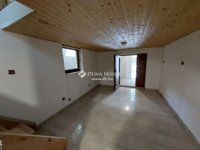 Eladó családi ház, Baján 19.99 M Ft, 4+1 szobás