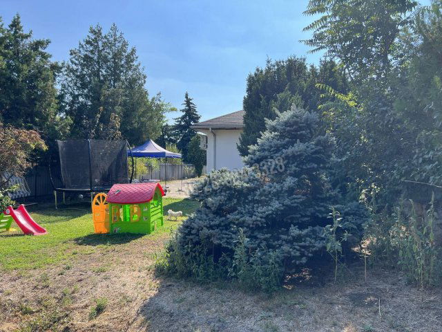 Eladó családi ház, Budapesten, XVI. kerületben 152.9 M Ft