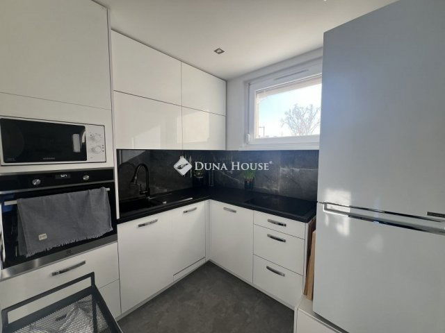 Eladó panellakás, Budapesten, XVIII. kerületben 79.9 M Ft