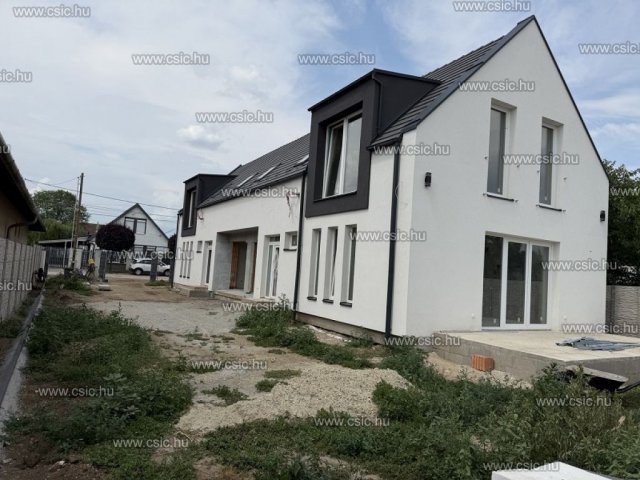 Eladó ikerház, Vecsésen 133 M Ft, 4+1 szobás