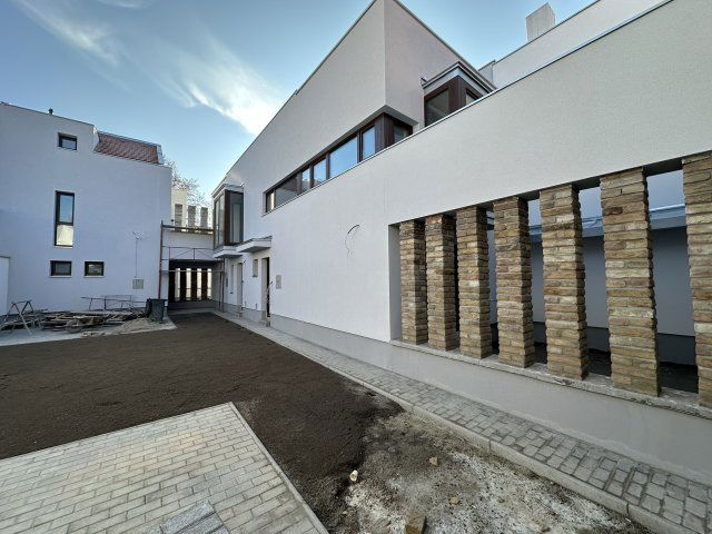 Eladó téglalakás, Vácon 74.9 M Ft, 3 szobás