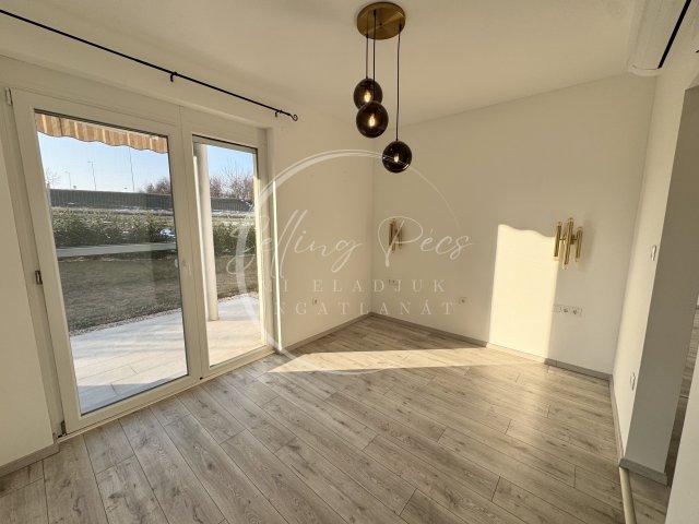 Eladó téglalakás, Pécsett, Kincses úton 96.9 M Ft, 3 szobás