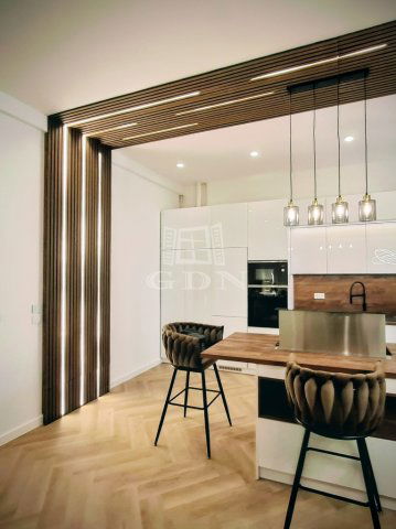 Eladó téglalakás, Budapesten, V. kerületben 269 M Ft, 3 szobás