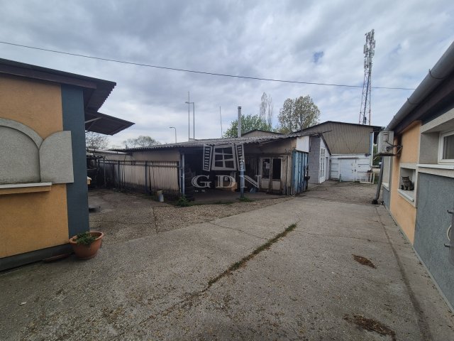 Eladó ipari ingatlan, Budapesten, X. kerületben 400 M Ft