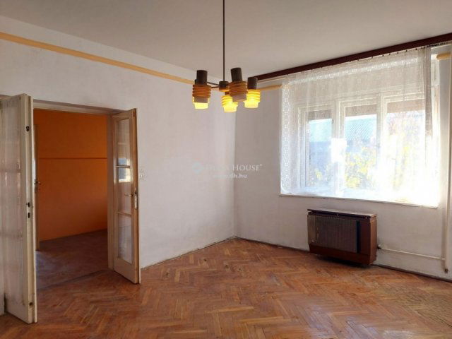 Eladó családi ház, Izsákon 21.5 M Ft, 3 szobás