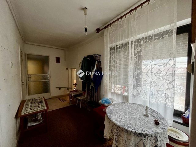 Eladó családi ház, Mecseknádasdon 28 M Ft, 3 szobás