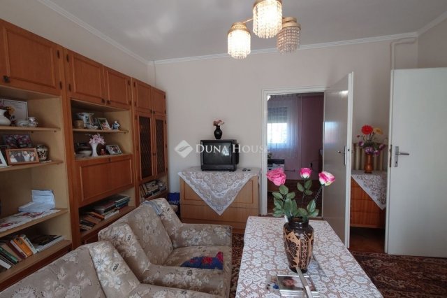 Eladó sorház, Nagykőrösön 39.99 M Ft, 3 szobás