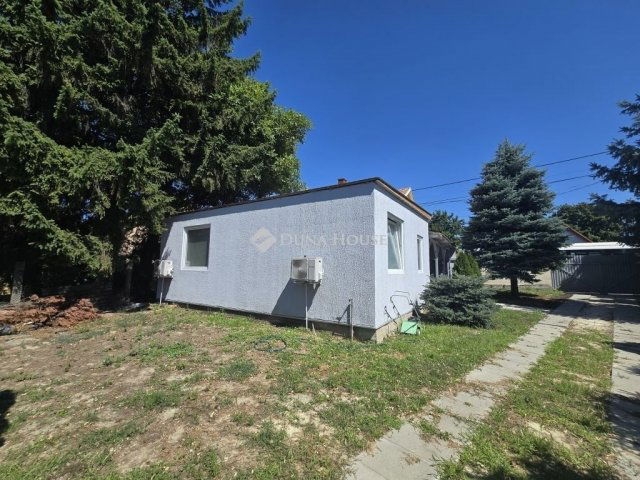 Eladó családi ház, Székesfehérvárott 74.5 M Ft, 3 szobás