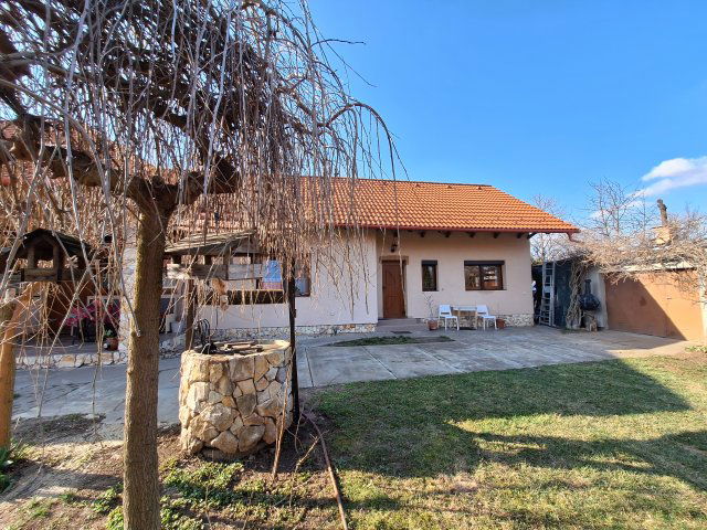 Eladó családi ház, Kistarcsán 145.9 M Ft, 4 szobás