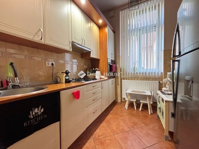 Eladó téglalakás, Szombathelyen 69.9 M Ft, 4 szobás