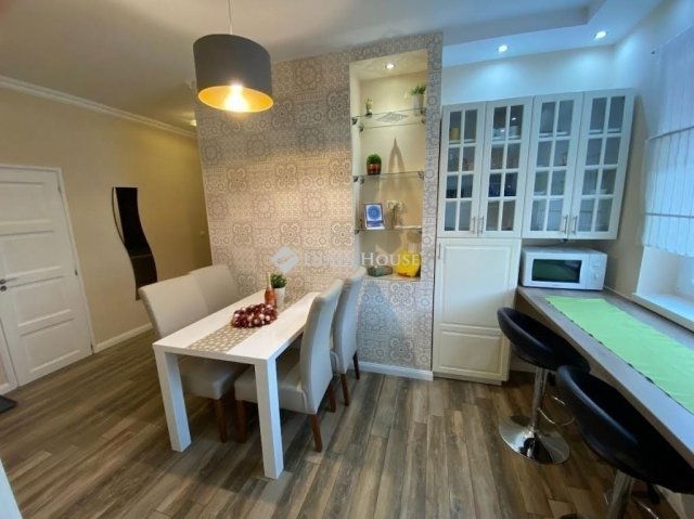 Eladó téglalakás, Kecskeméten 79 M Ft, 3 szobás