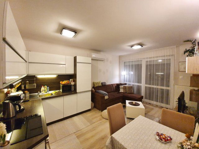 Kiadó téglalakás, albérlet, Debrecenben 250 E Ft / hó, 3 szobás