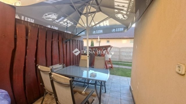 Eladó ikerház, Üllőn 125 M Ft, 5 szobás / költözzbe.hu