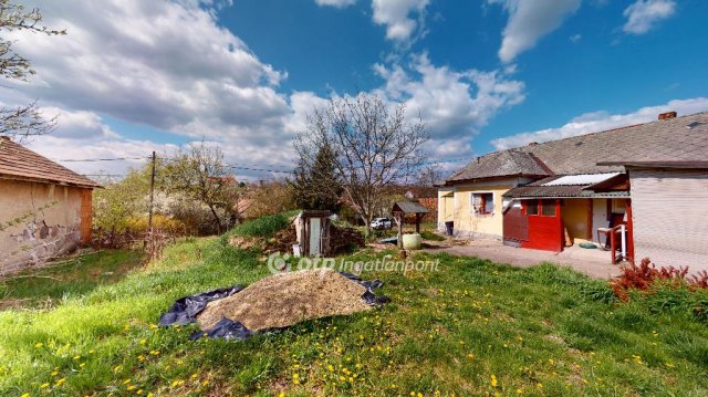 Eladó családi ház, Emődön 13.89 M Ft, 2 szobás