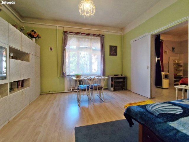 Eladó családi ház, Dombóváron 32 M Ft, 3 szobás