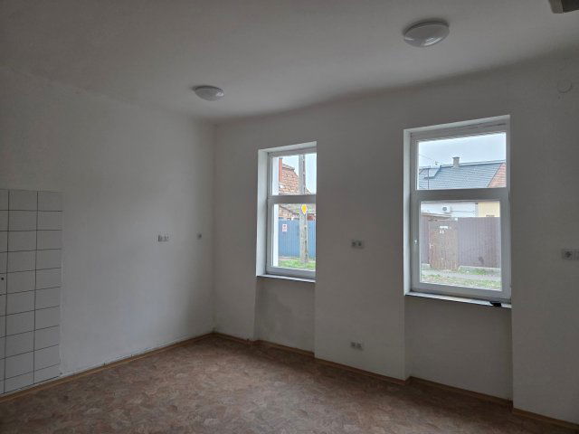 Eladó családi ház, Budapesten, XX. kerületben 36.9 M Ft