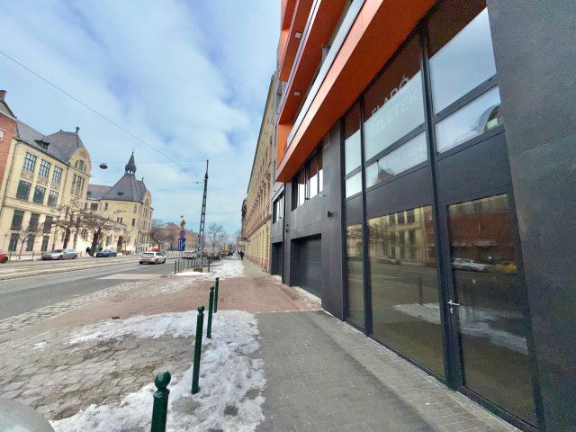 Eladó üzlethelyiség, Budapesten, XIII. kerületben, Lehel utcában