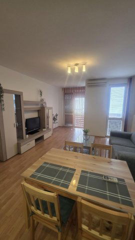 Kiadó téglalakás, albérlet, Debrecenben 250 E Ft / hó, 3 szobás