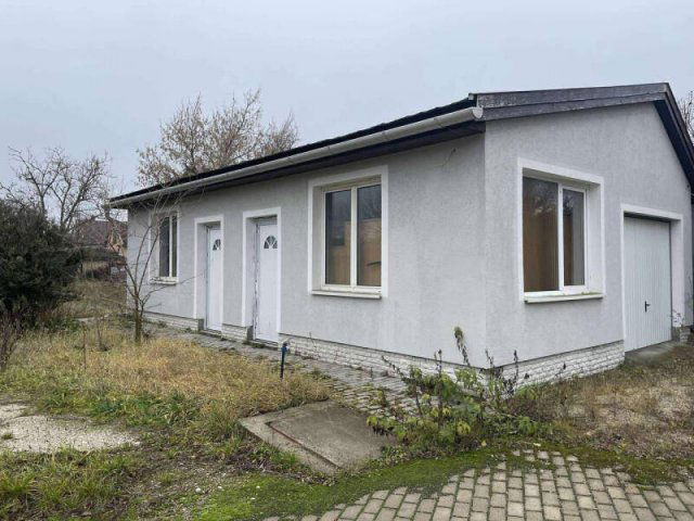 Eladó családi ház, Esztergomban 119 M Ft, 4 szobás