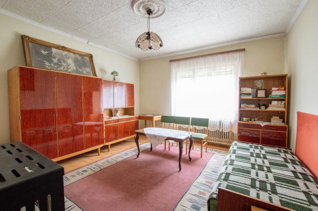 Eladó családi ház, Alsóújlakon 21.9 M Ft, 2 szobás