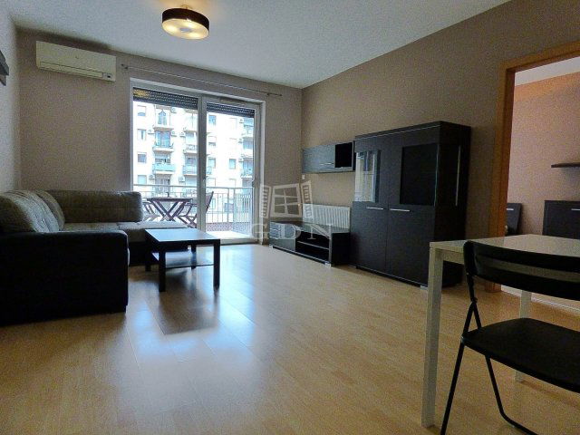 Eladó téglalakás, Budapesten, VIII. kerületben 73 M Ft, 2 szobás