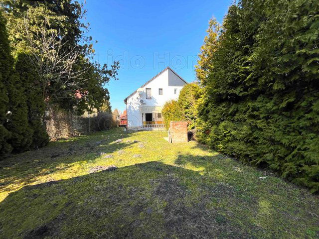 Eladó ikerház, Balatonfenyvesen 69.375 M Ft, 3 szobás