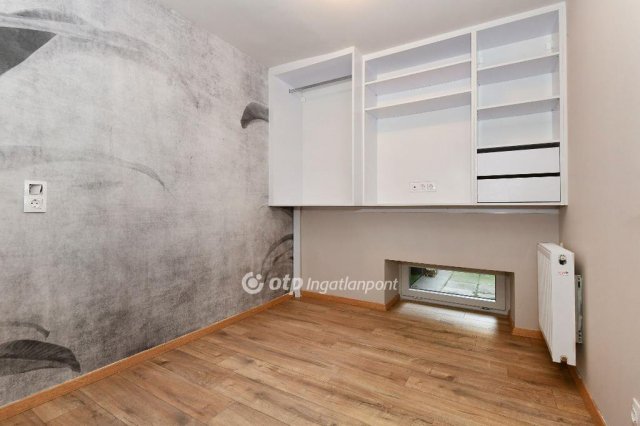 Eladó téglalakás, Budapesten, VIII. kerületben 74.9 M Ft