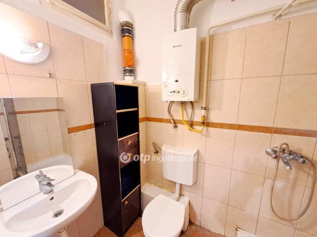 Eladó téglalakás, Kecskeméten 28.9 M Ft, 1 szobás