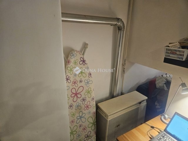 Eladó családi ház, Budapesten, XV. kerületben 38.9 M Ft