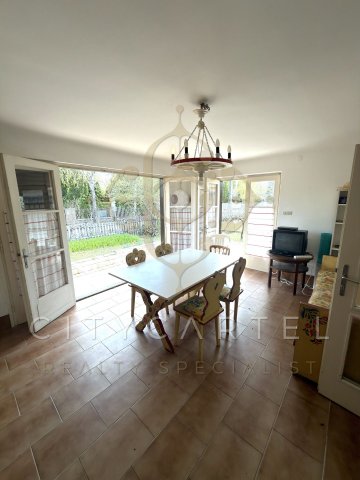 Eladó nyaraló, Balatonföldváron 61.9 M Ft, 5 szobás