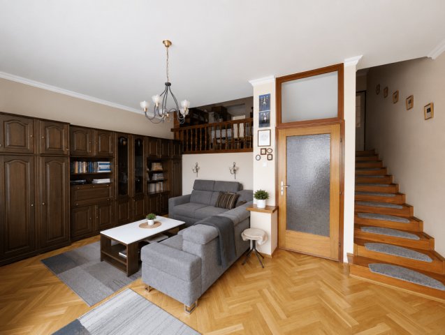 Eladó ikerház, Szegeden, Közép fasoron 135 M Ft, 5+2 szobás