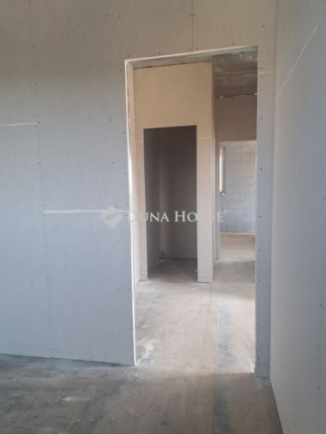 Eladó ikerház, Kosdon 87.5 M Ft, 4 szobás / költözzbe.hu