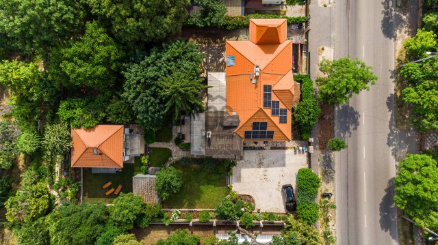 Eladó családi ház, Budapesten, II. kerületben 799 M Ft, 7 szobás