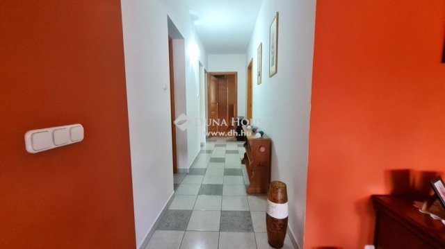 Eladó családi ház, Zalaegerszegen 149.9 M Ft, 5 szobás