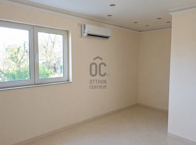 Eladó családi ház, Debrecenben 37.5 M Ft, 3 szobás