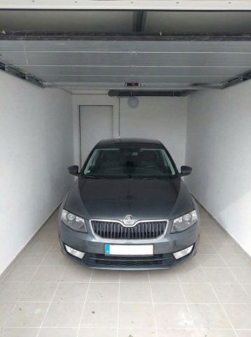 Kiadó garázs, Pécsett 35 E Ft / hó / költözzbe.hu